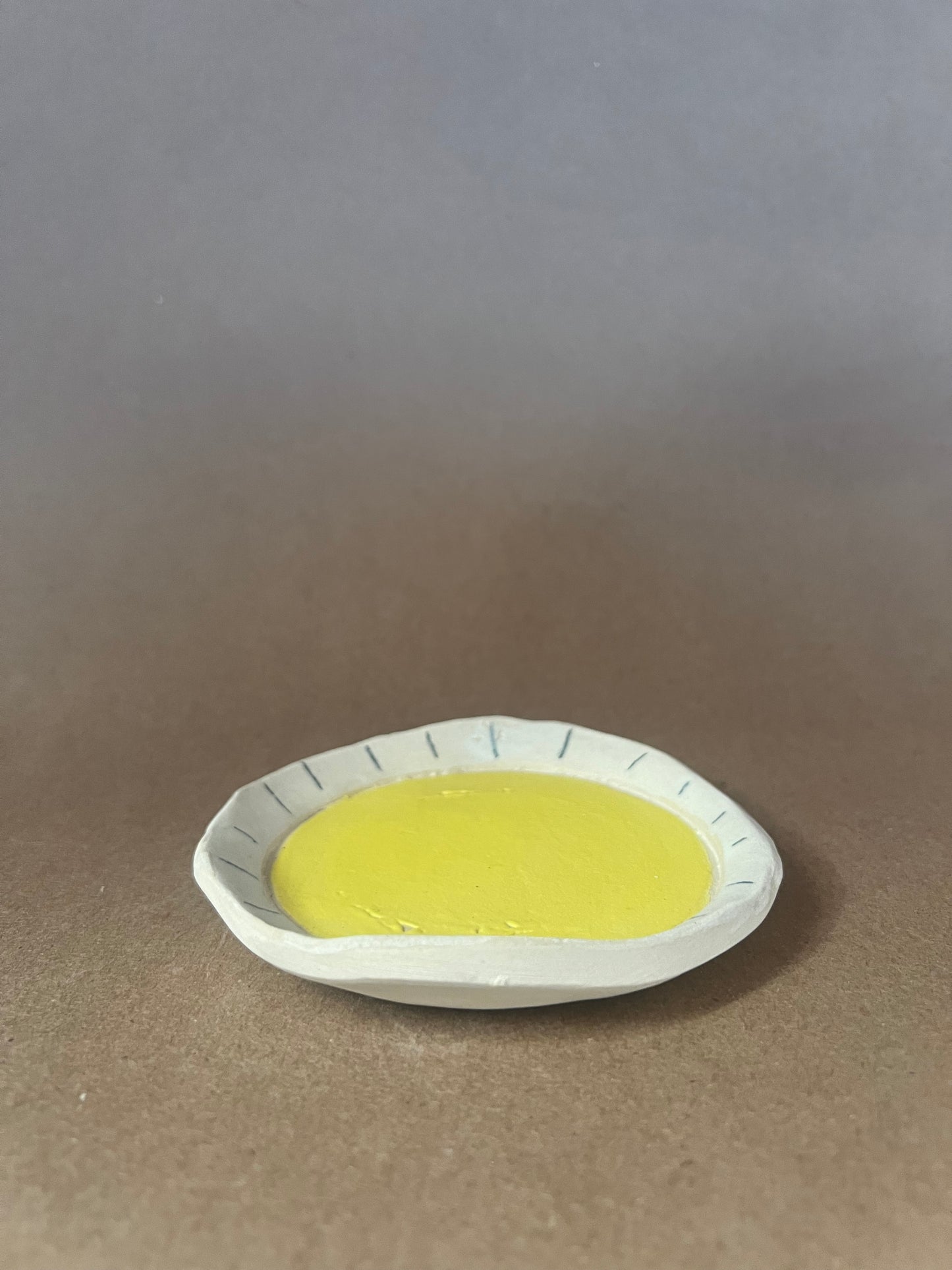 Yellow hole plate