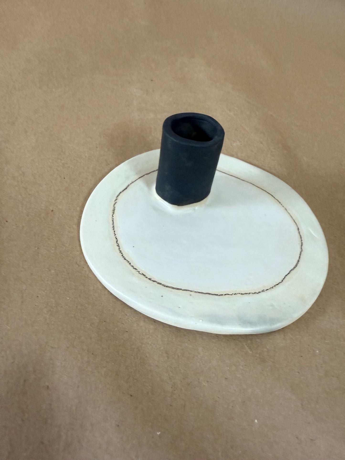 Candlestick circle plate