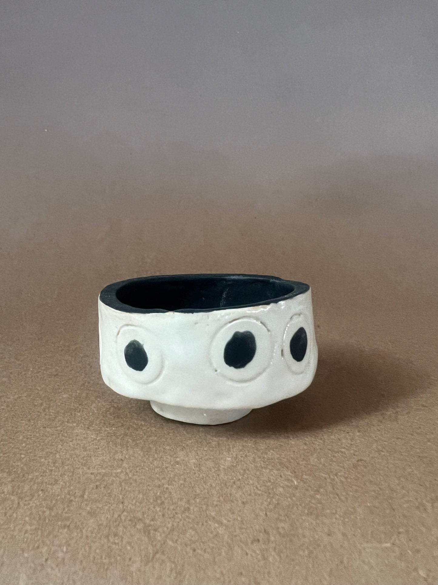 Dot footed bowl 2