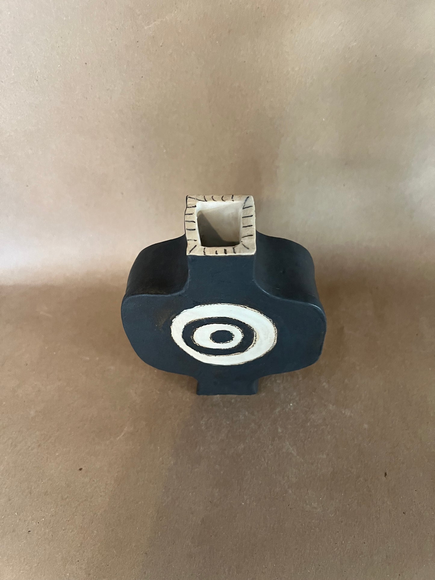 Bullseye vase