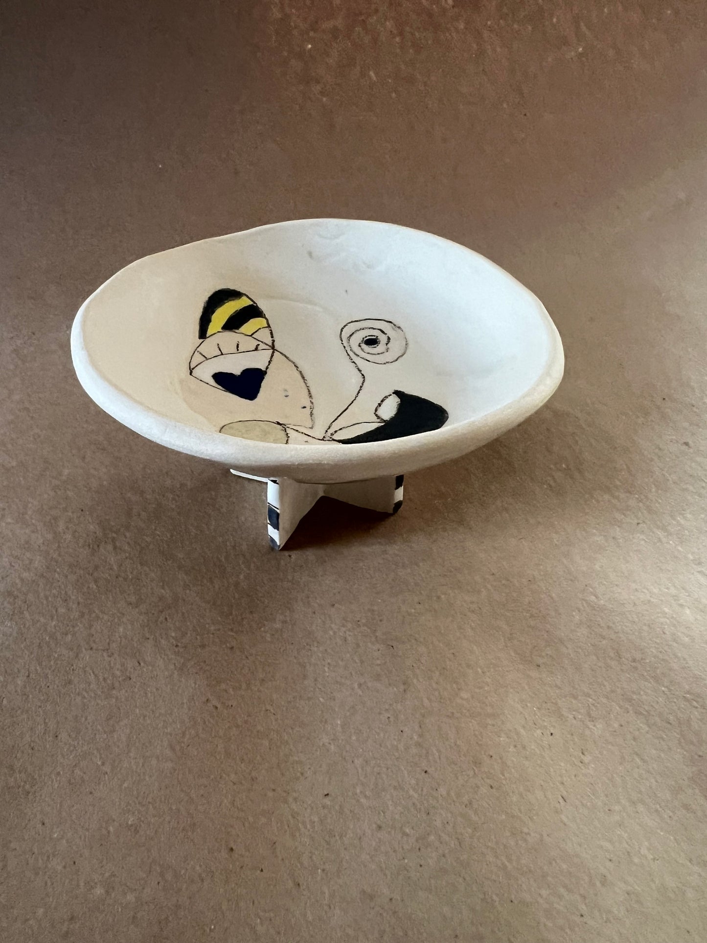 Freehand face dish 1