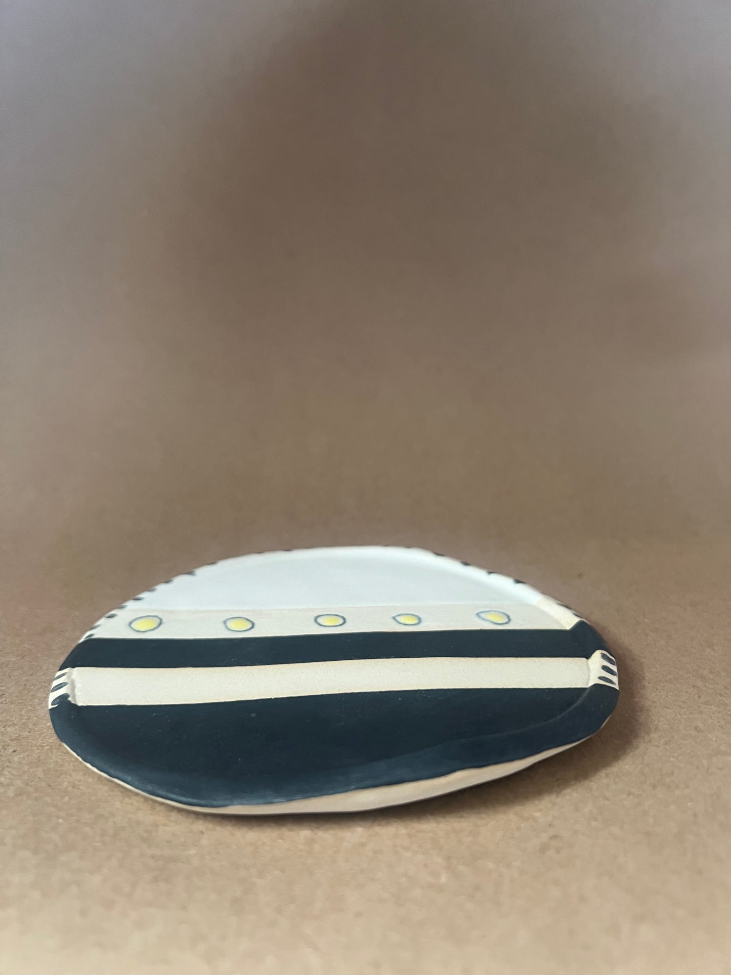 Dots and stripes plate