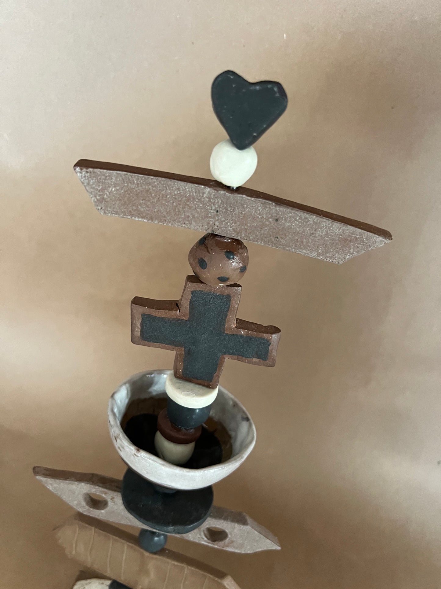 Totem heart plus ribbon