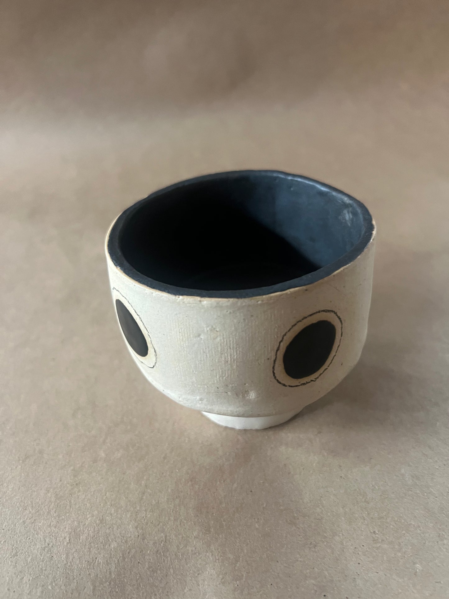 Dot footed bowl 3