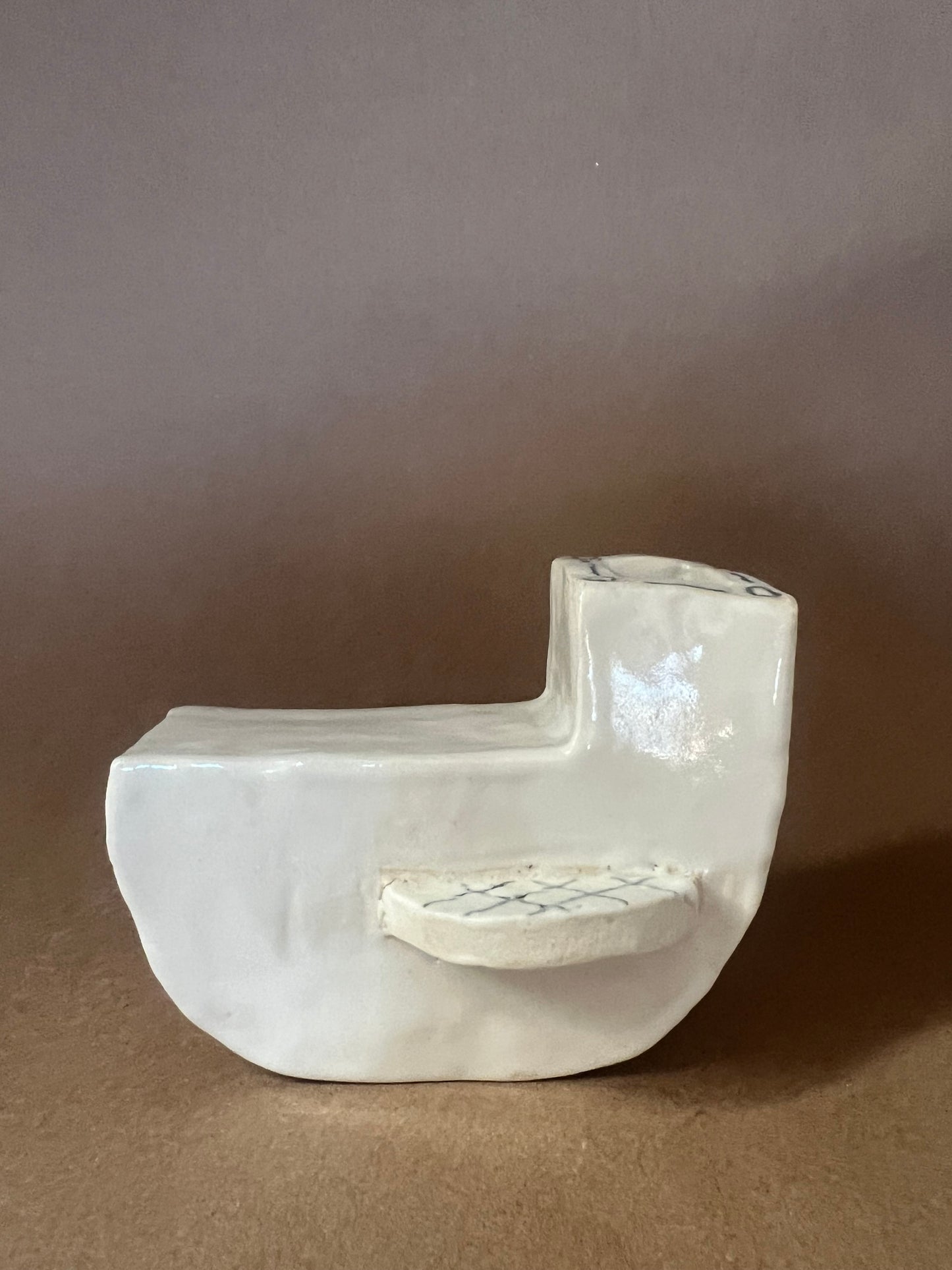 Dove vase