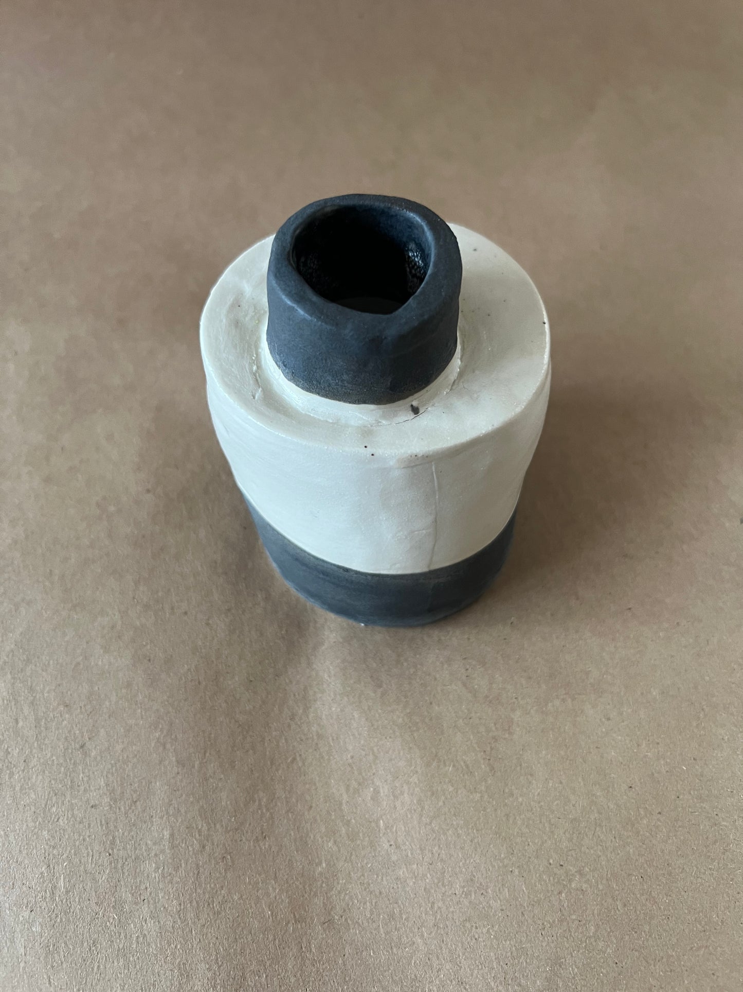 Black and white sculpture vase 3