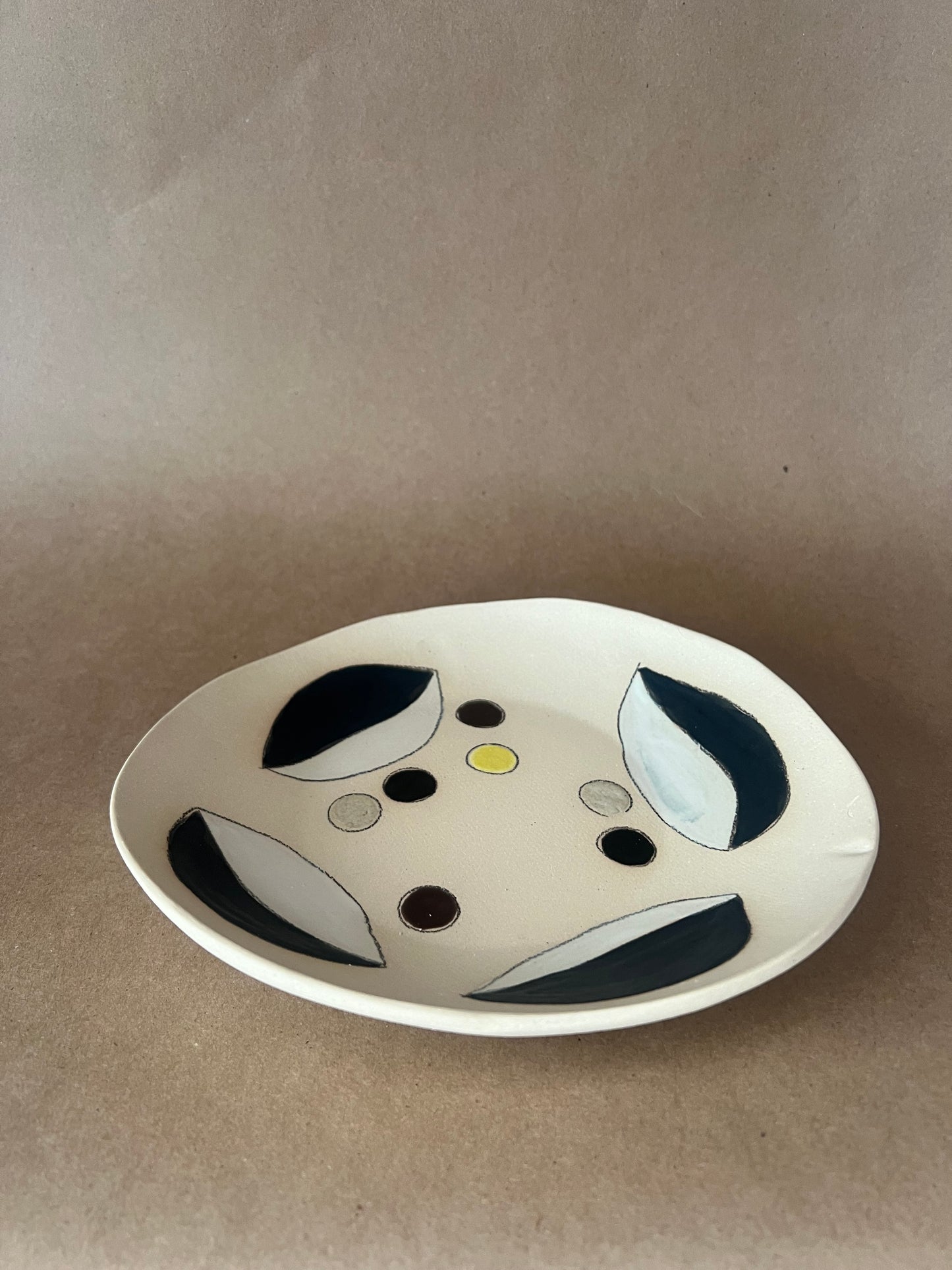 Leaf dot plate 3