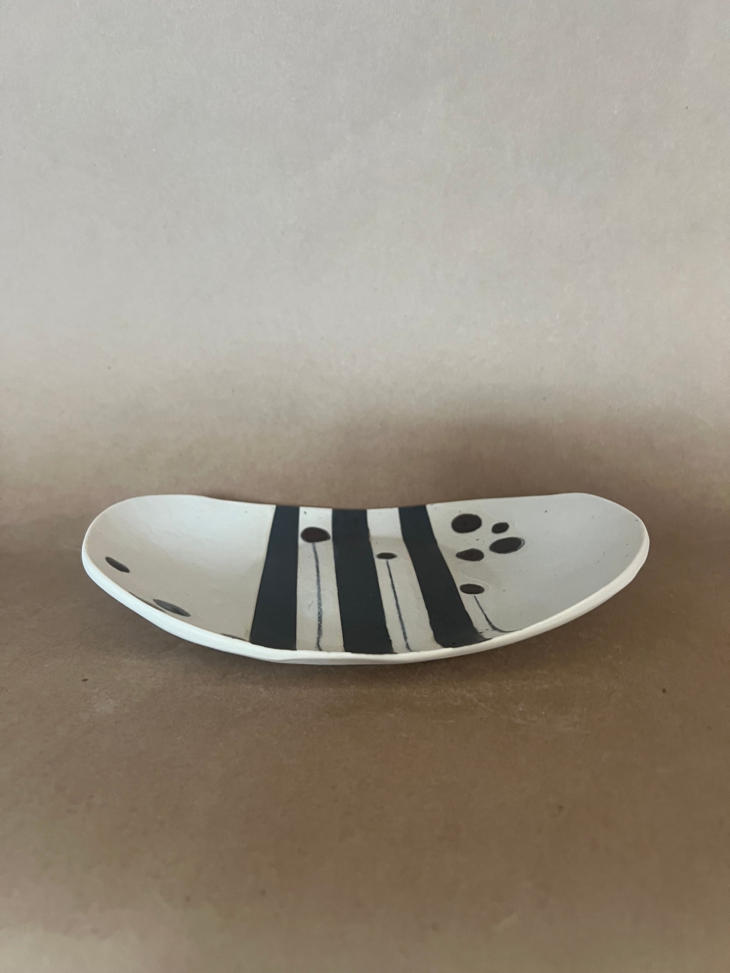 Striped dotted plate