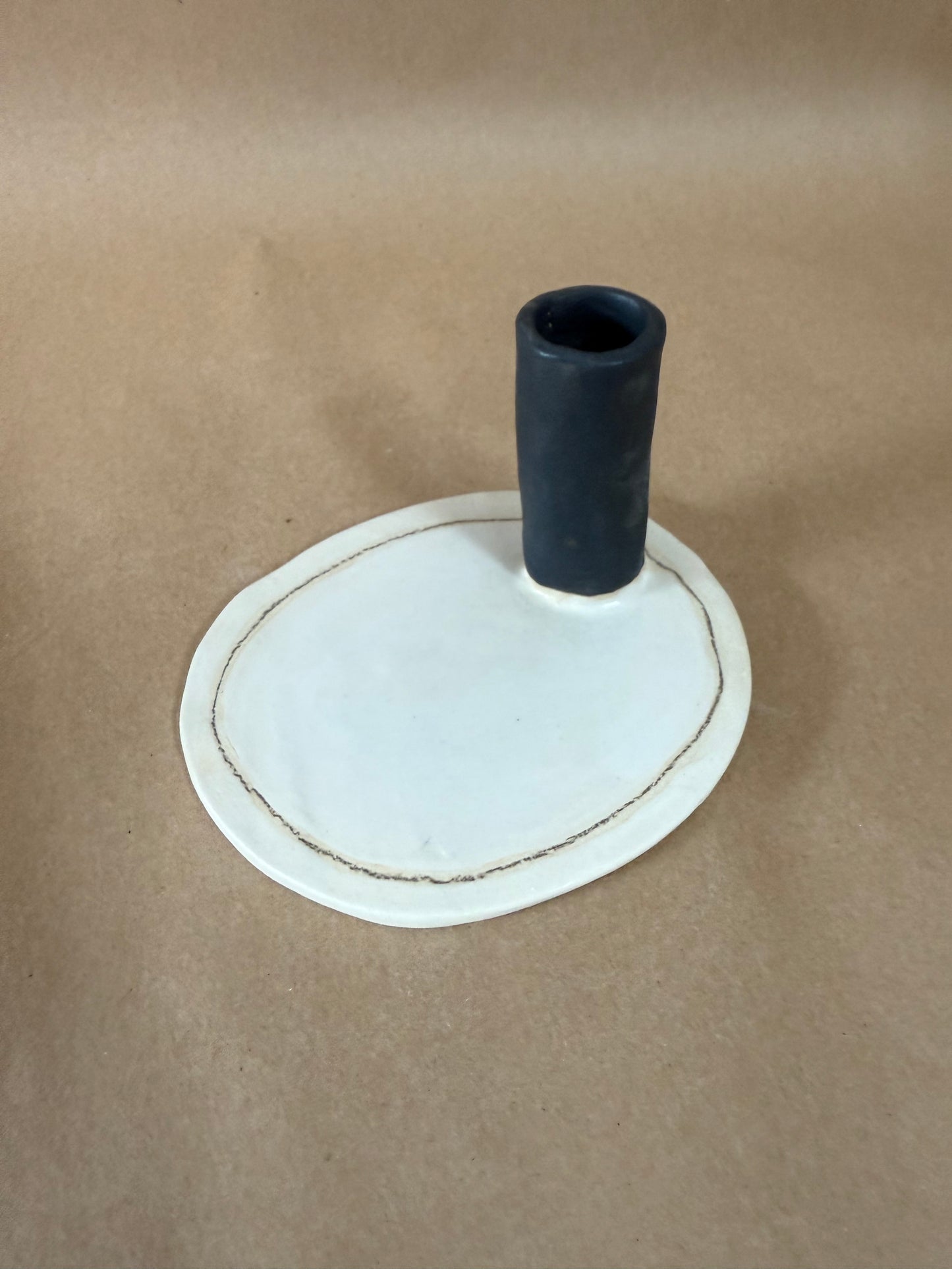 Candlestick circle plate