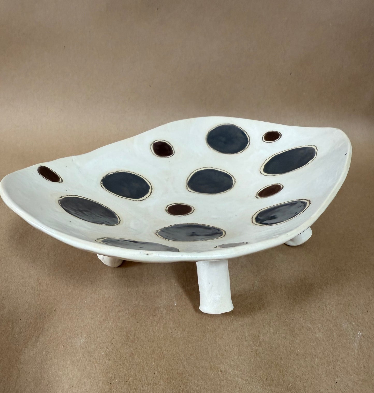Dots platter 1