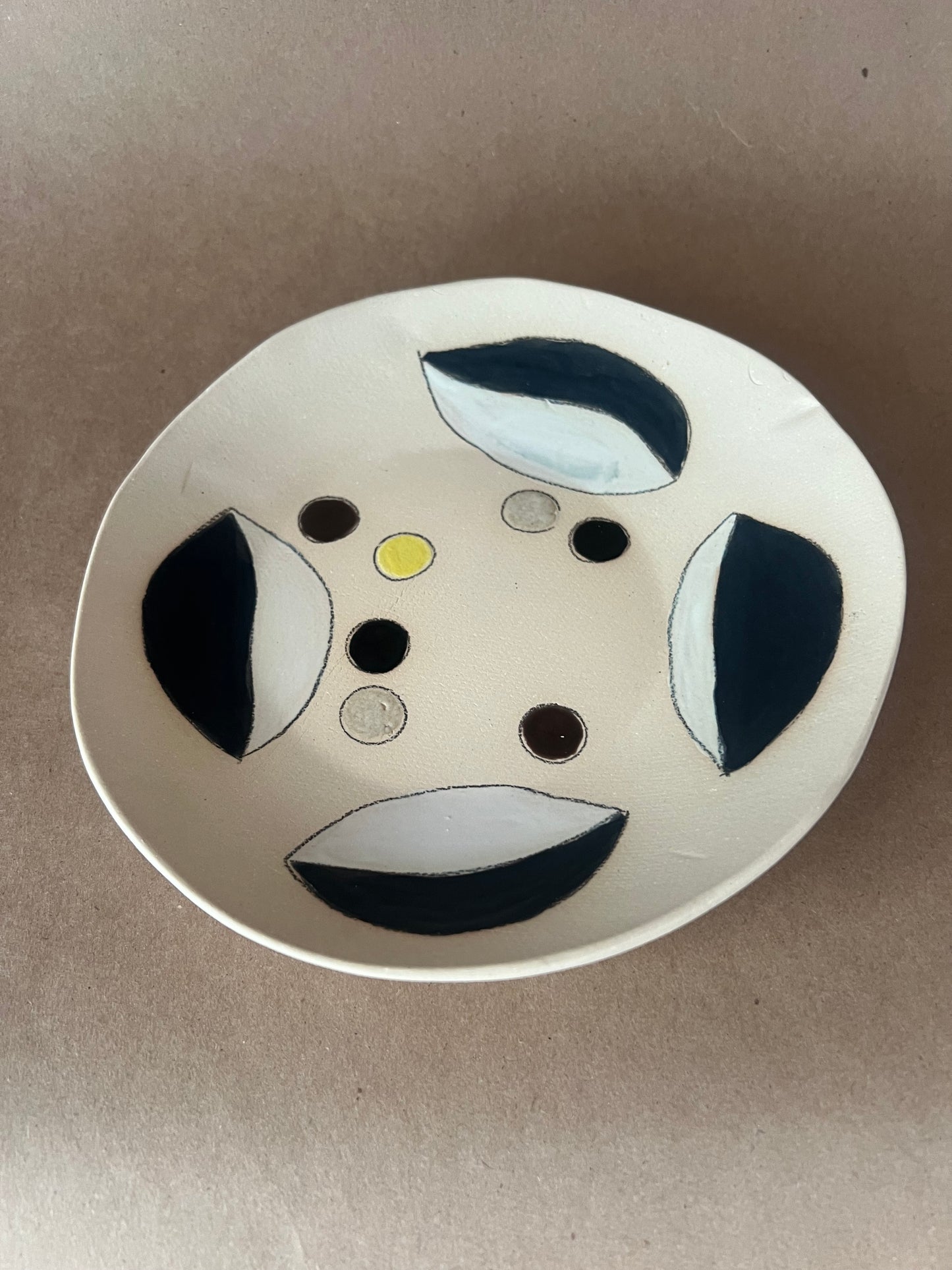 Leaf dot plate 3