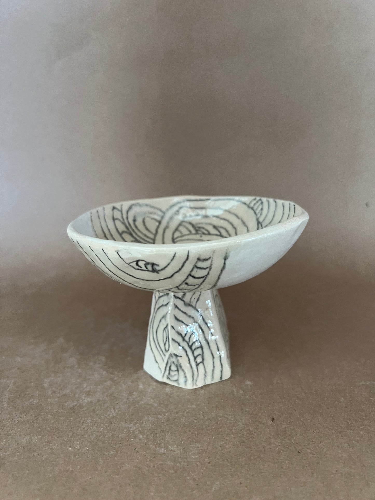 Rainbow pedestal bowl