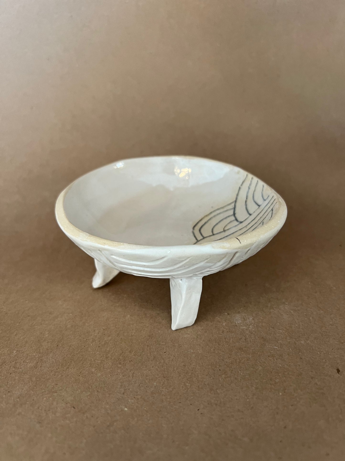 Rainbow footed bowl