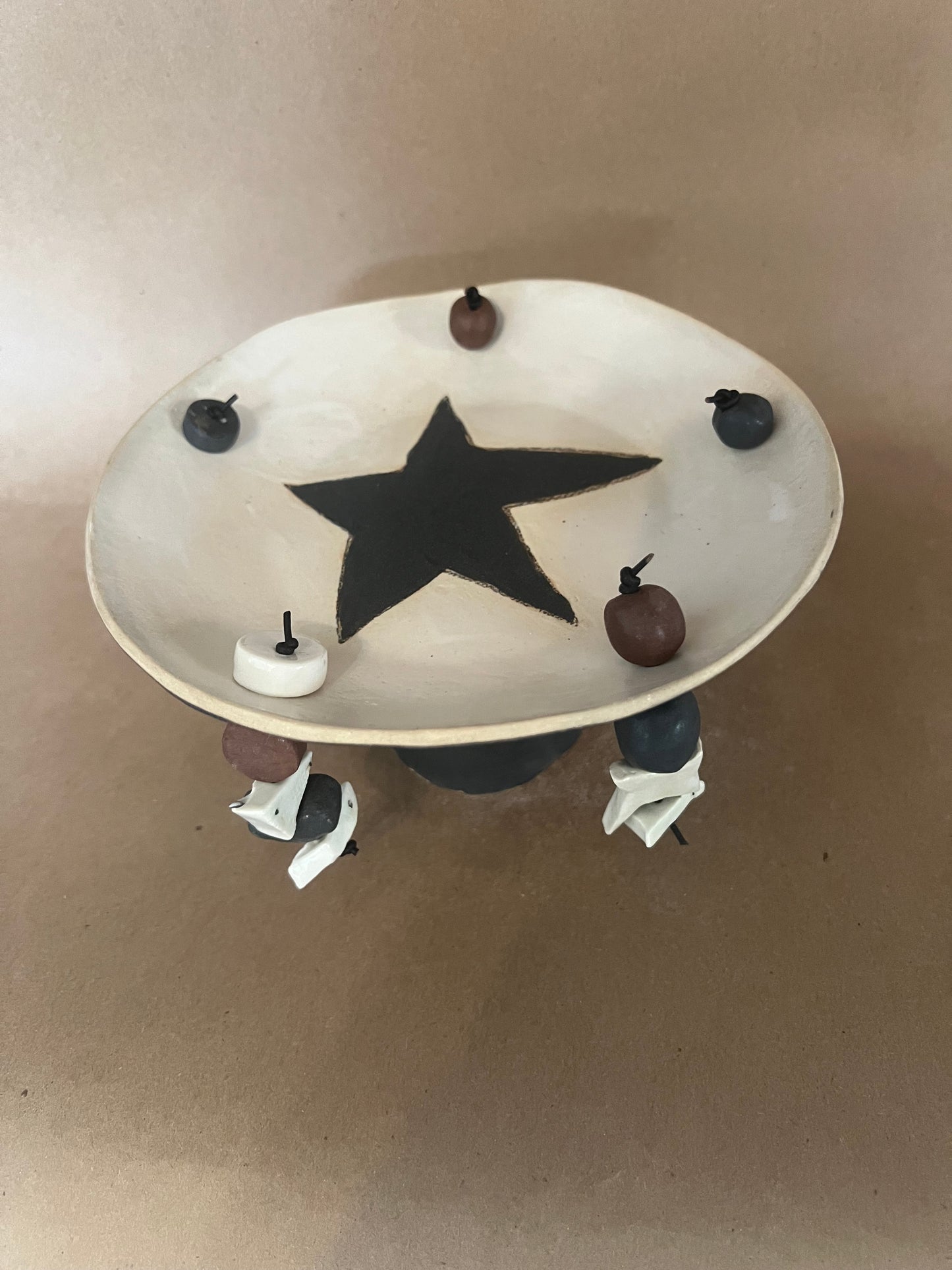 Star footed dish 1