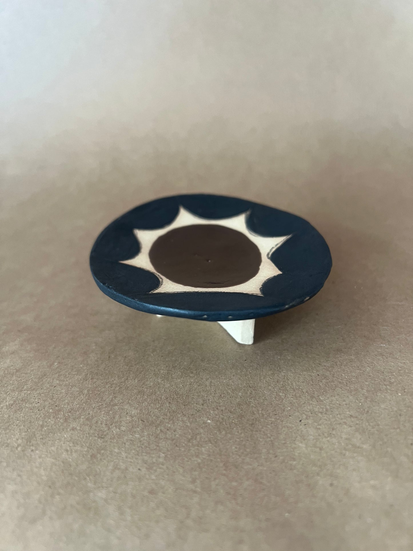 Sun dish