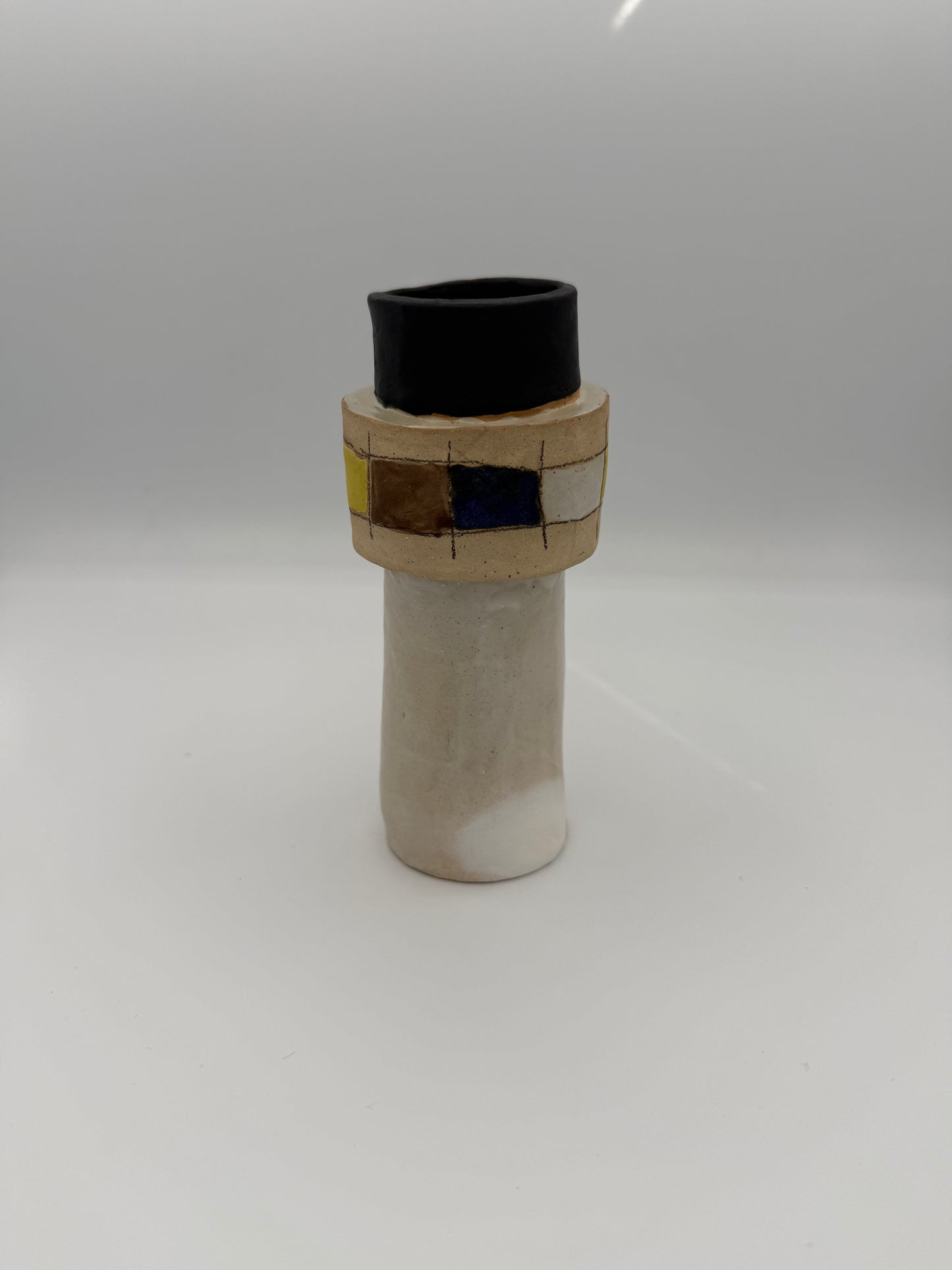 Checkered belted vase