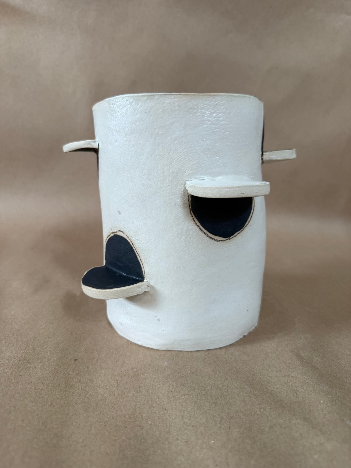 Dots vase 1