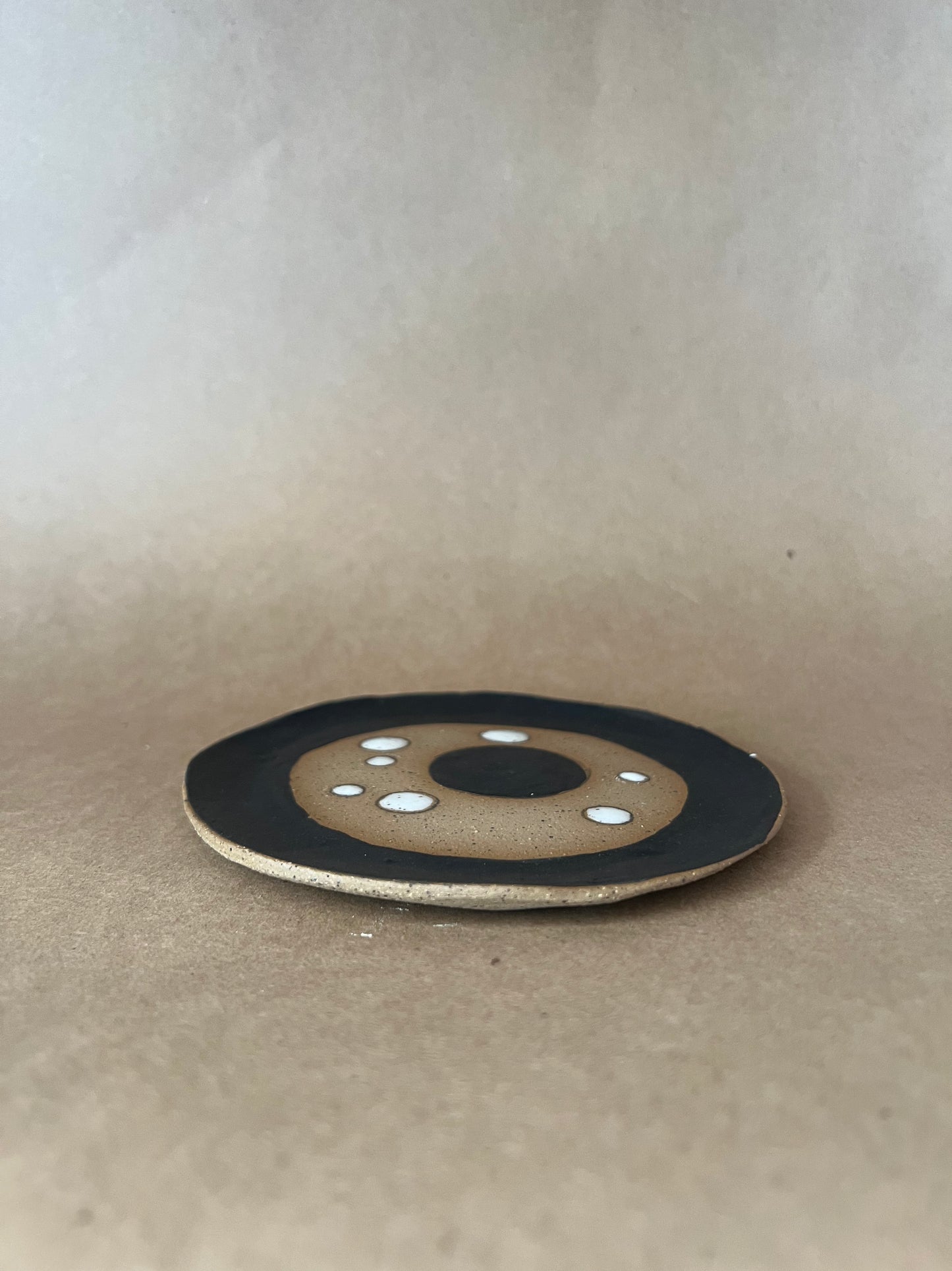 Bullseye planet plate