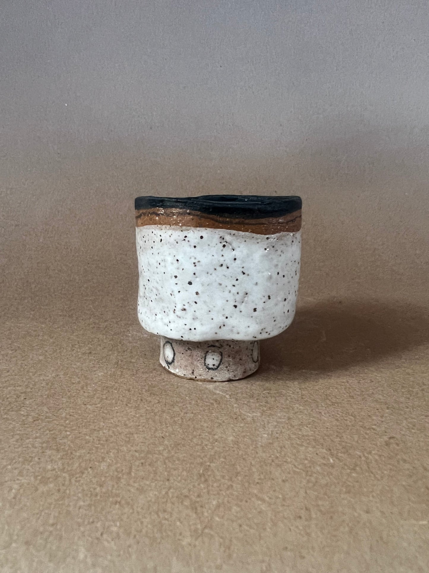 Personality dot cup 1