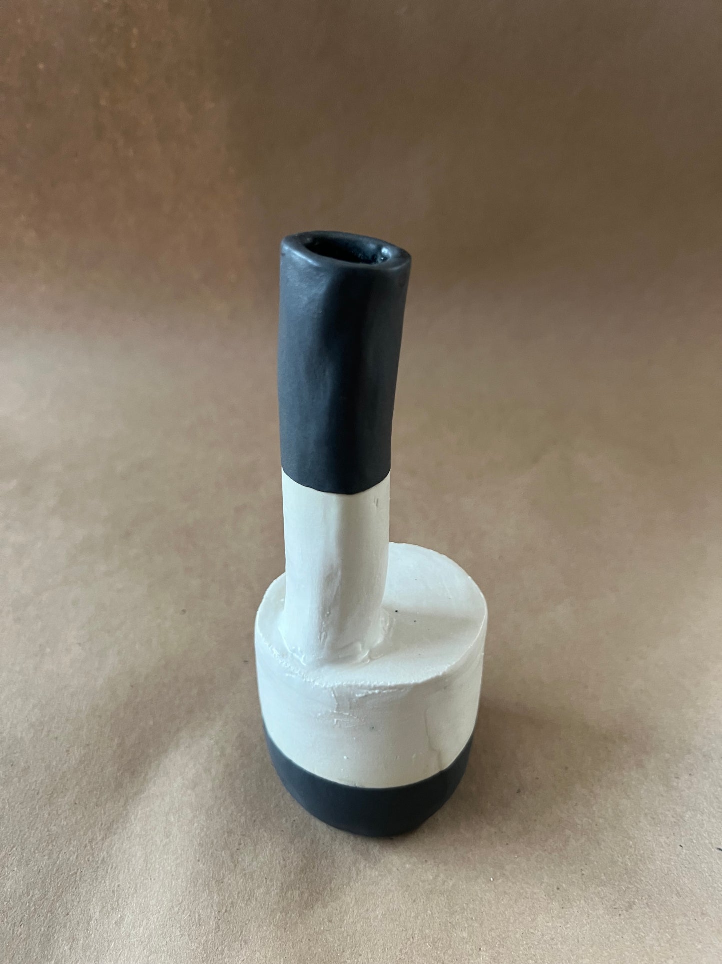 Black and white sculpture vase 2