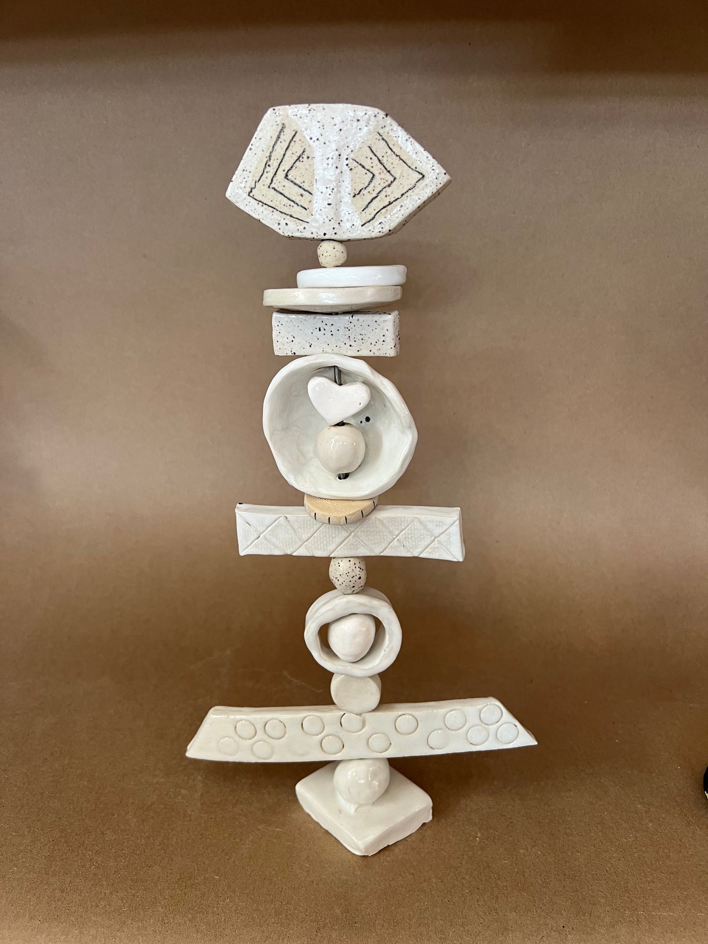 Totem arrow kiss hug heart dot