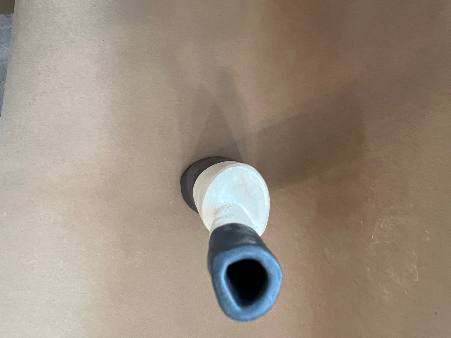 Black and white sculpture vase 1